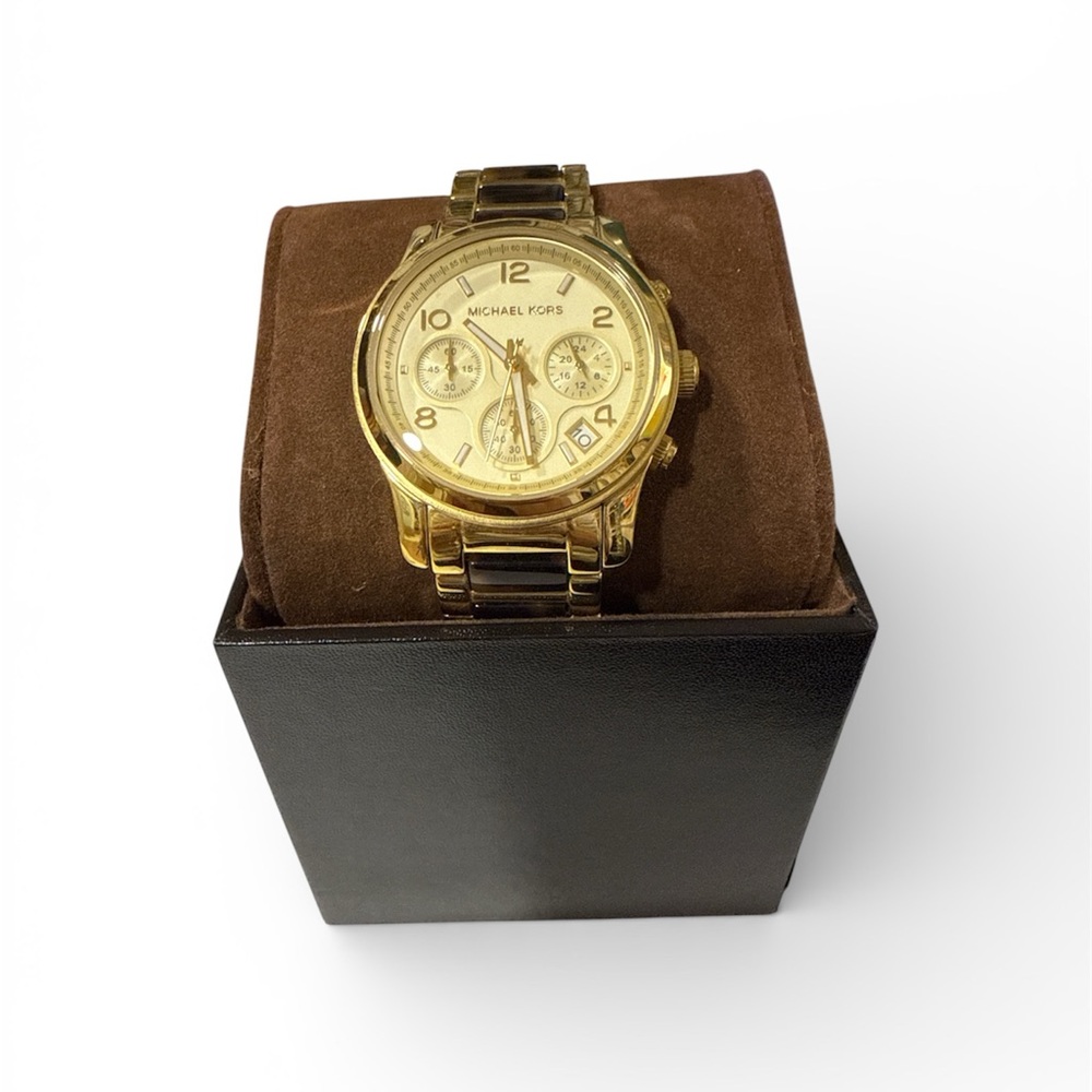 (MT433) Michael Kors Gold Chronograph Watch - Picture 2 of 6